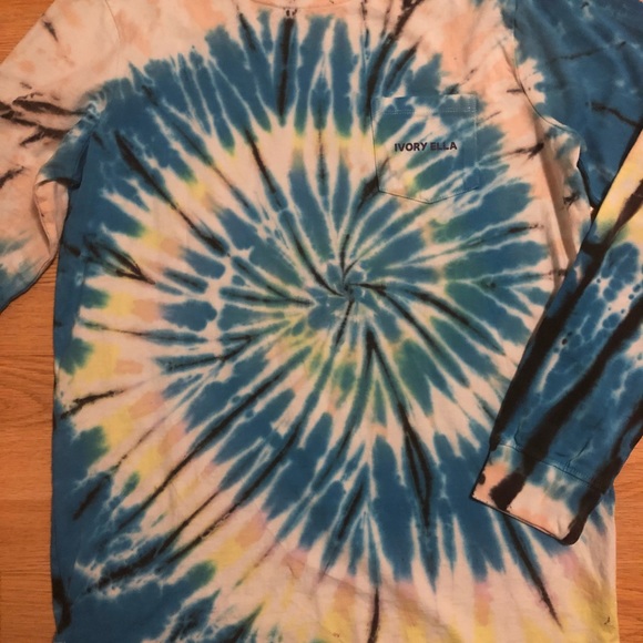 “Ivory Ella” shirt size Medium - Picture 4 of 7